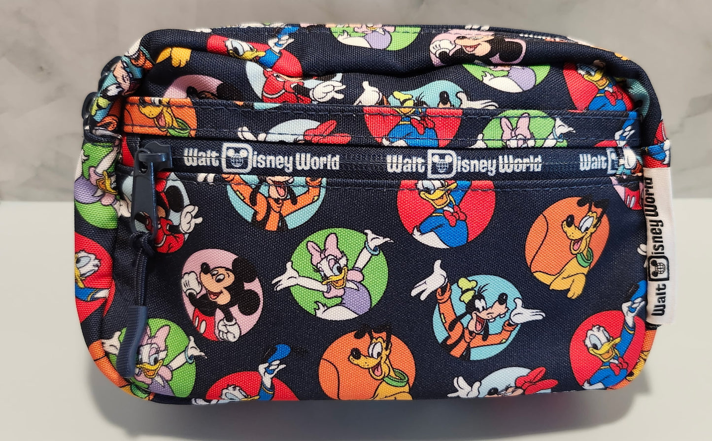 Walt Disney World Mickey & Friends Fanny Pack Retired Ear Holder NWT