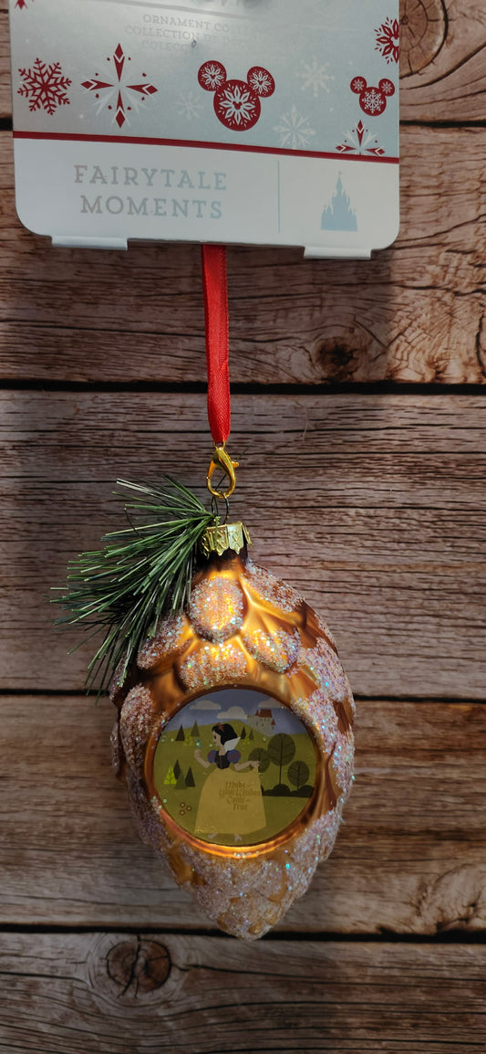 Disney Fairytale Moments Snow White Glass Pinecone Ornament NWT