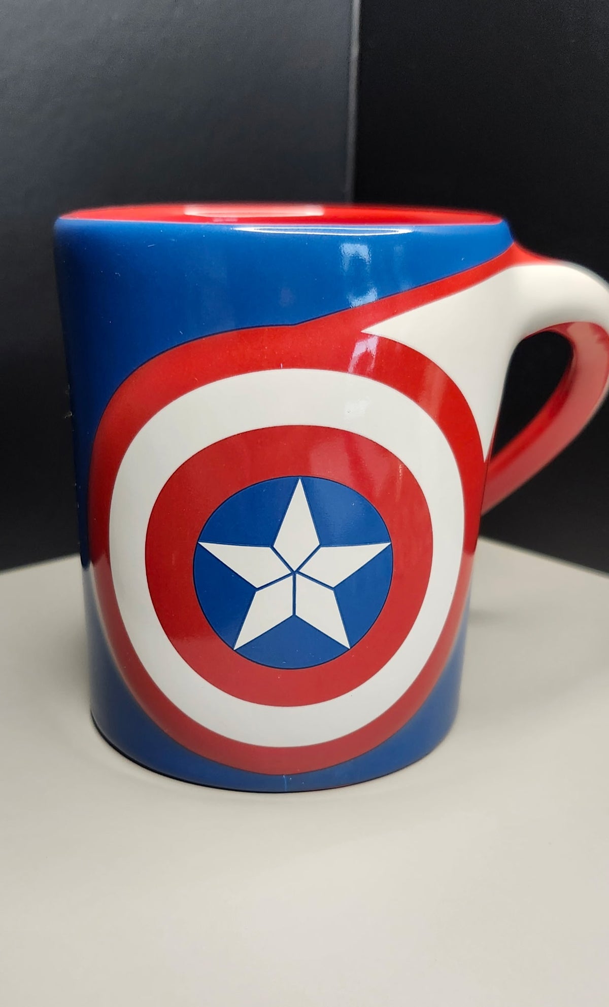 Disney Parks Marvel Captain America Shield 15oz Stoneware Mug NWT